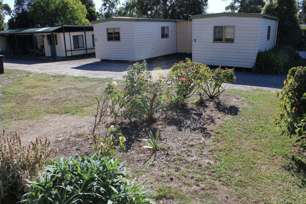 Wonky Stables Holiday Park Forrest Luaran gambar