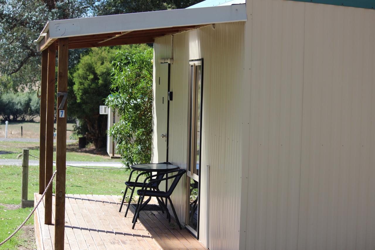 Wonky Stables Holiday Park Forrest Luaran gambar