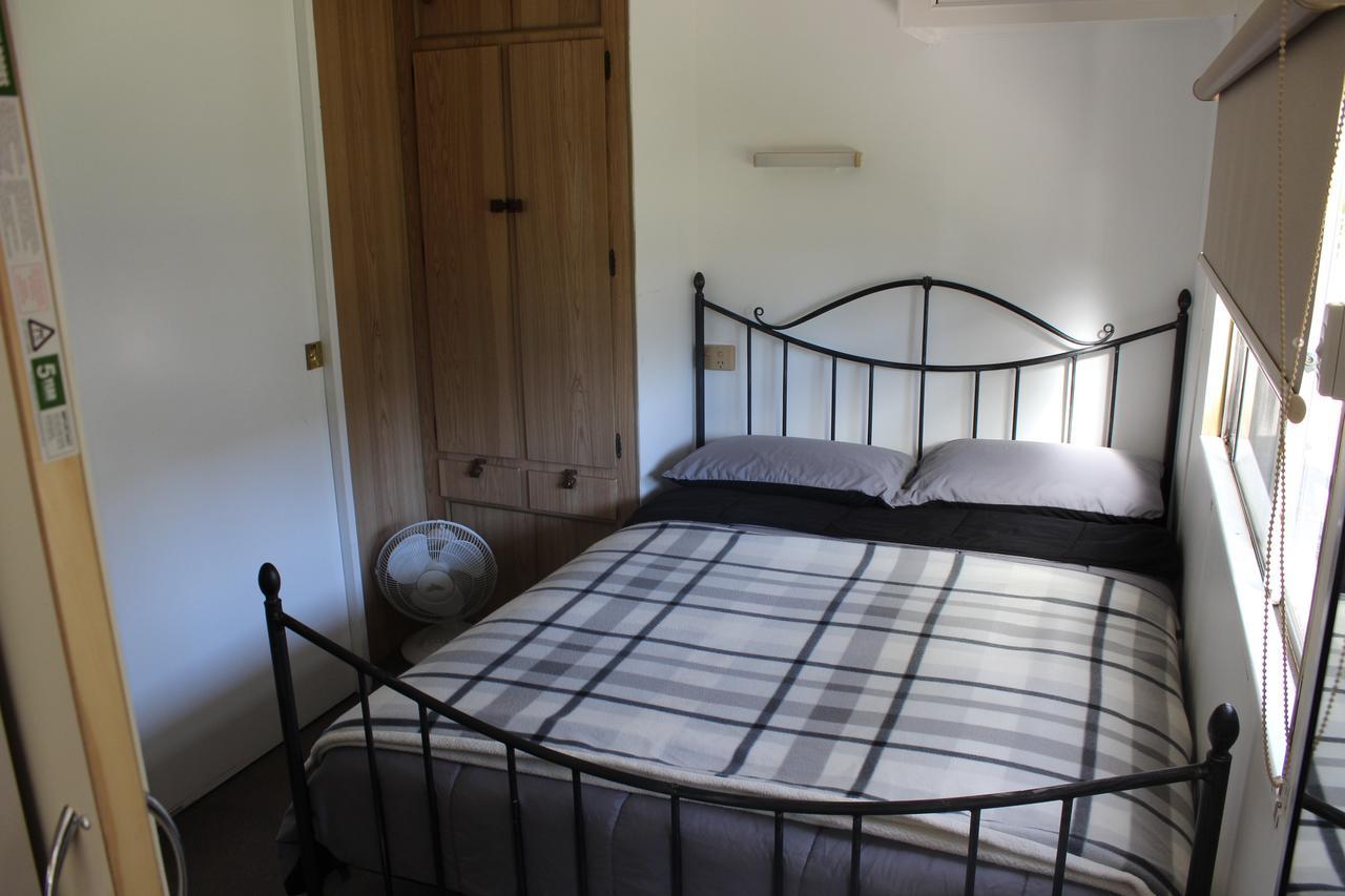 Wonky Stables Holiday Park Forrest Luaran gambar